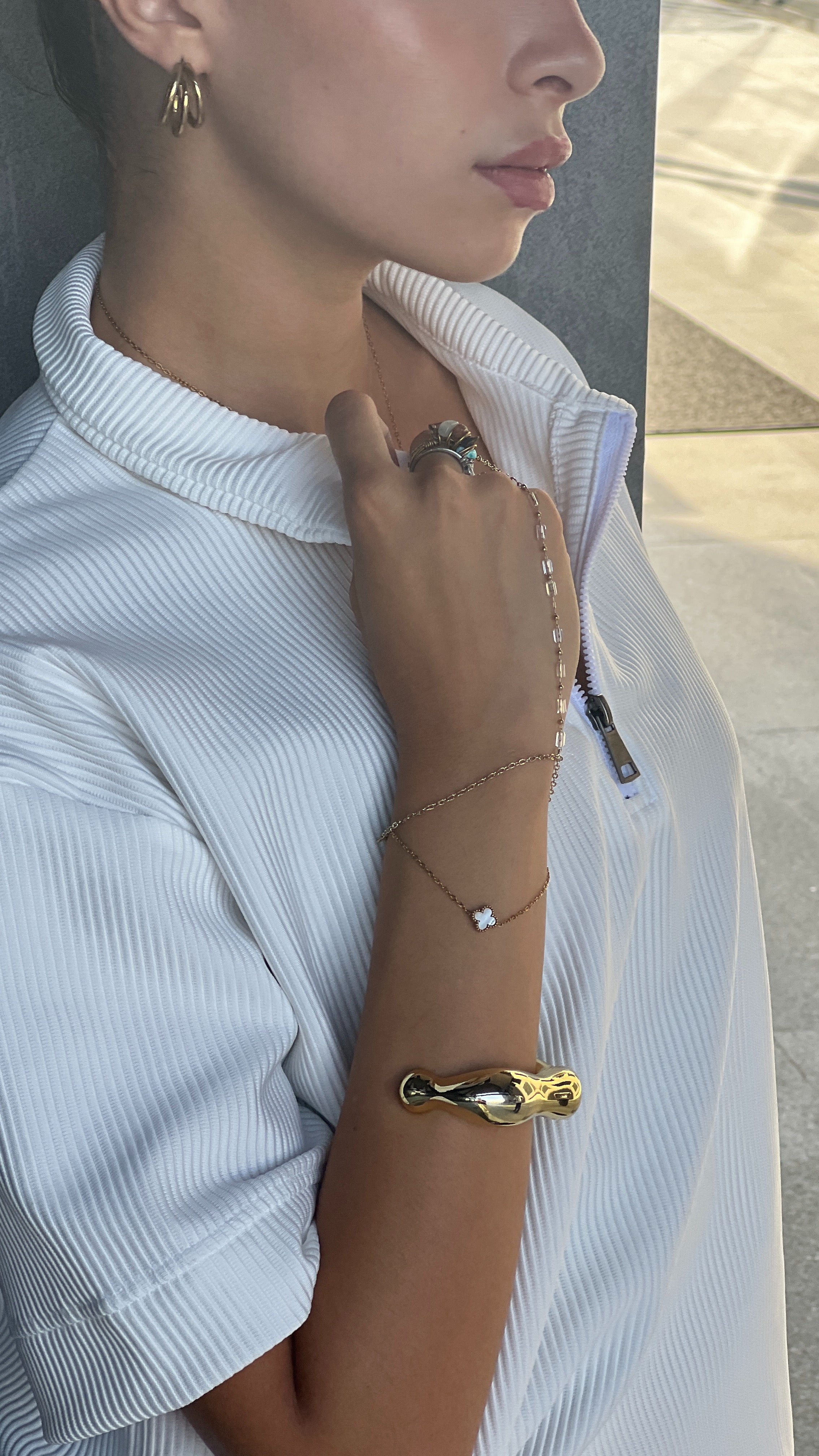 White Unisex-zip tee